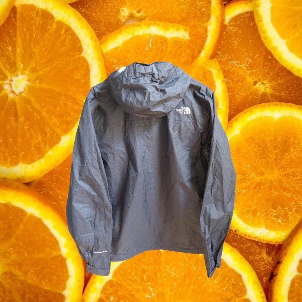 The North Face Mens HyVent 2.5L Rain Jacket Gray Waterproof Hooded Shell Large